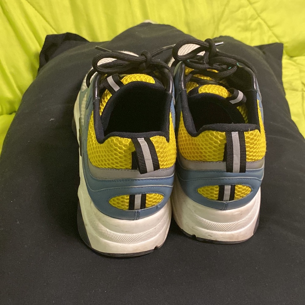 Dior B22 Sneakers - Picture 2 of 5